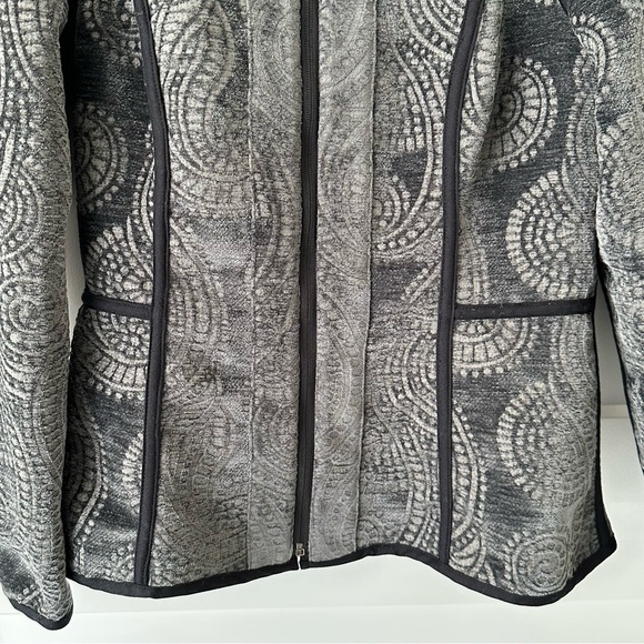 Trimdin Charcoal Velvet Jacquard Floral Print Reversible Zip Jacket Size… - Picture 4 of 7